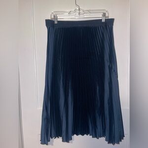 H&M Navy Pleated Midi Skirt Size Large